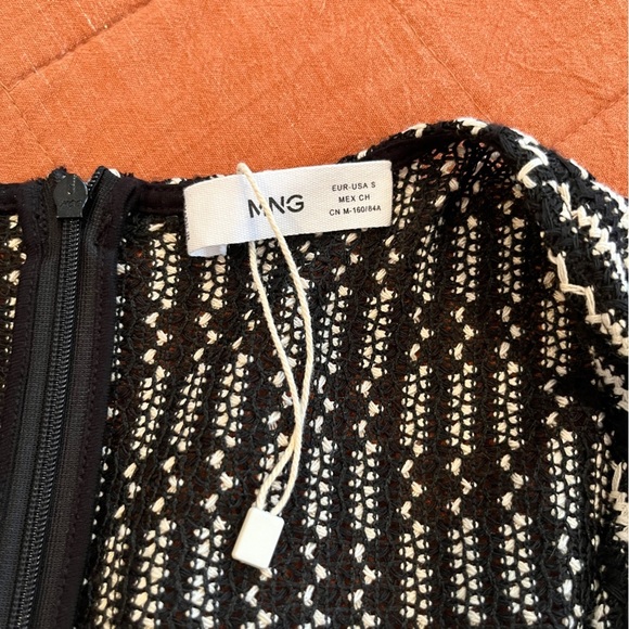 NWOT Mango Knit Jumpsuit in Abstract Zig Zag Pattern with Tie Waist - Picture 3 of 7